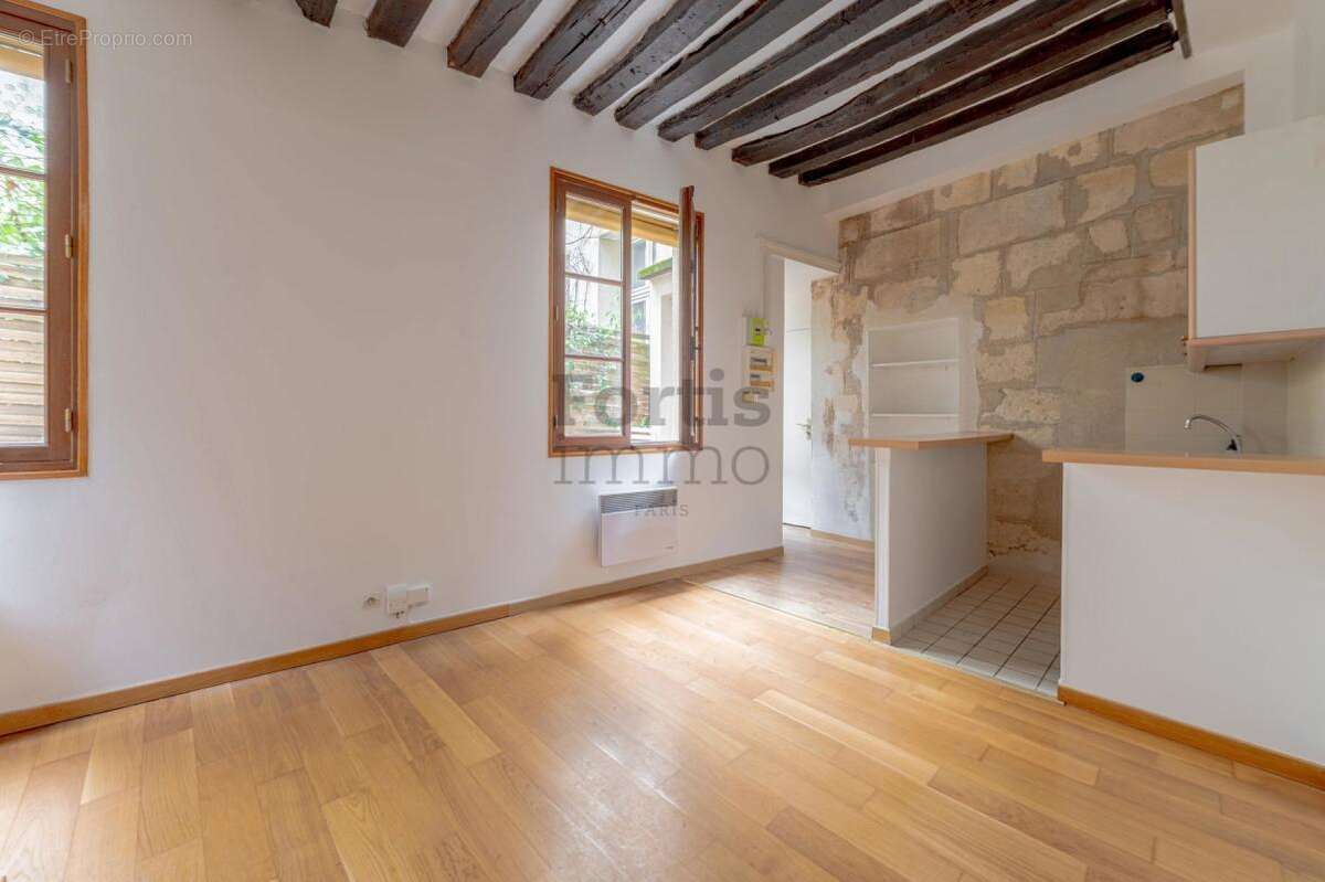 Appartement à PARIS