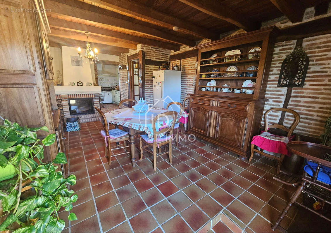 Maison à SAINT-MICHEL-DE-DOUBLE