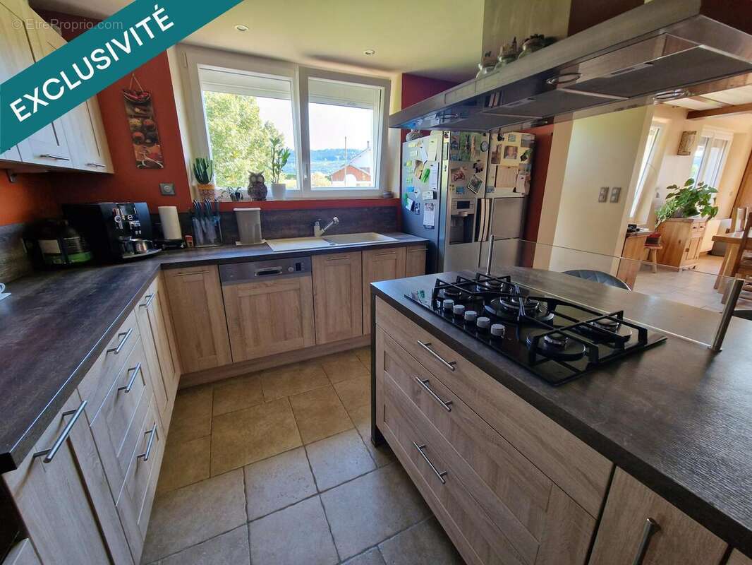 Photo 2 - Maison à ARC-SOUS-CICON