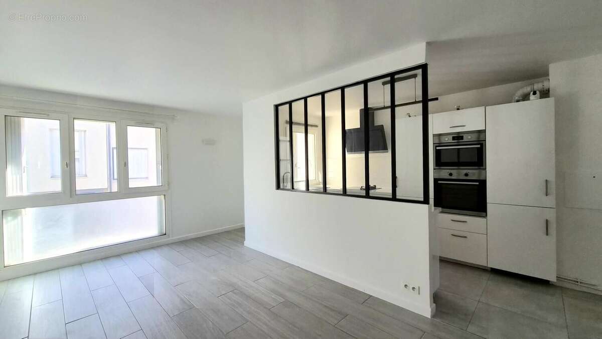 Photo 2 - Appartement à SARTROUVILLE