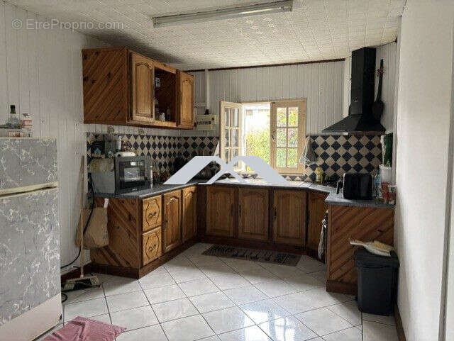 Maison 300 m² à Saint-Joseph  - photo 5