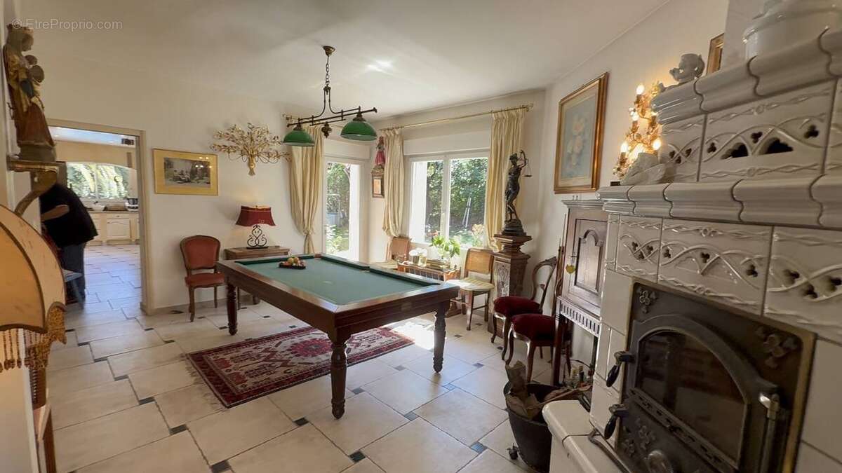 Maison à FREJUS