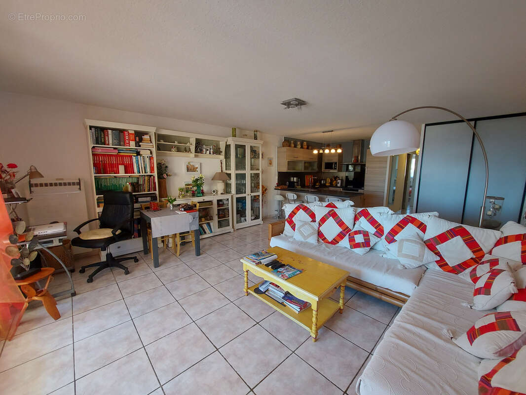 Appartement à SAINTE-MARIE