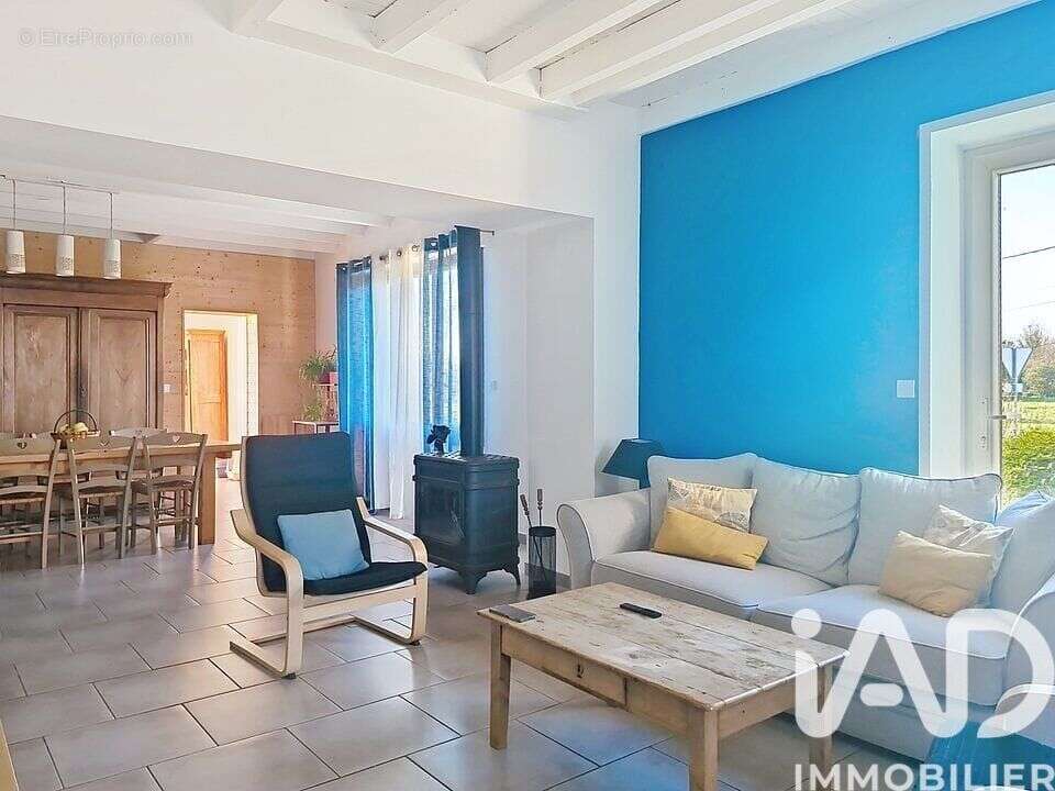 Maison 155 m² à Civrac-Sur-Dordogne  - photo 4