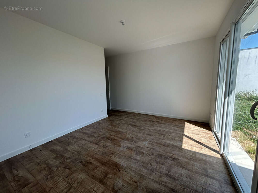 Maison à VAUX-SUR-MER