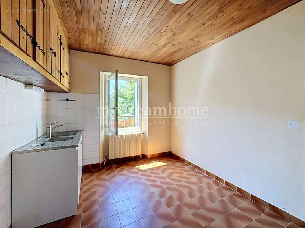 Immeuble de  4 appartements de 2 chambres - Flumet (73590) - photo 30