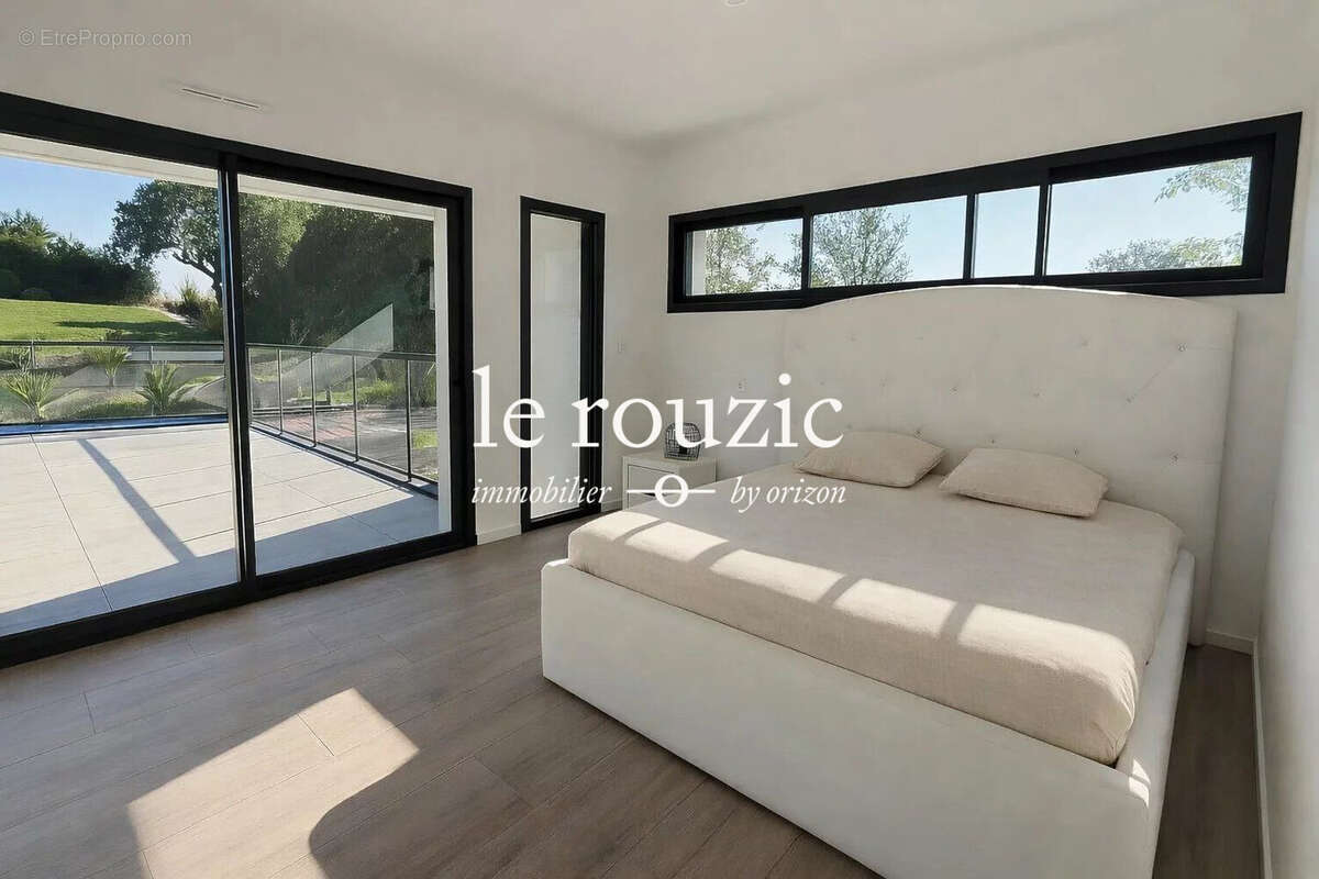 Maison 325 m² à Vannes  - photo 9