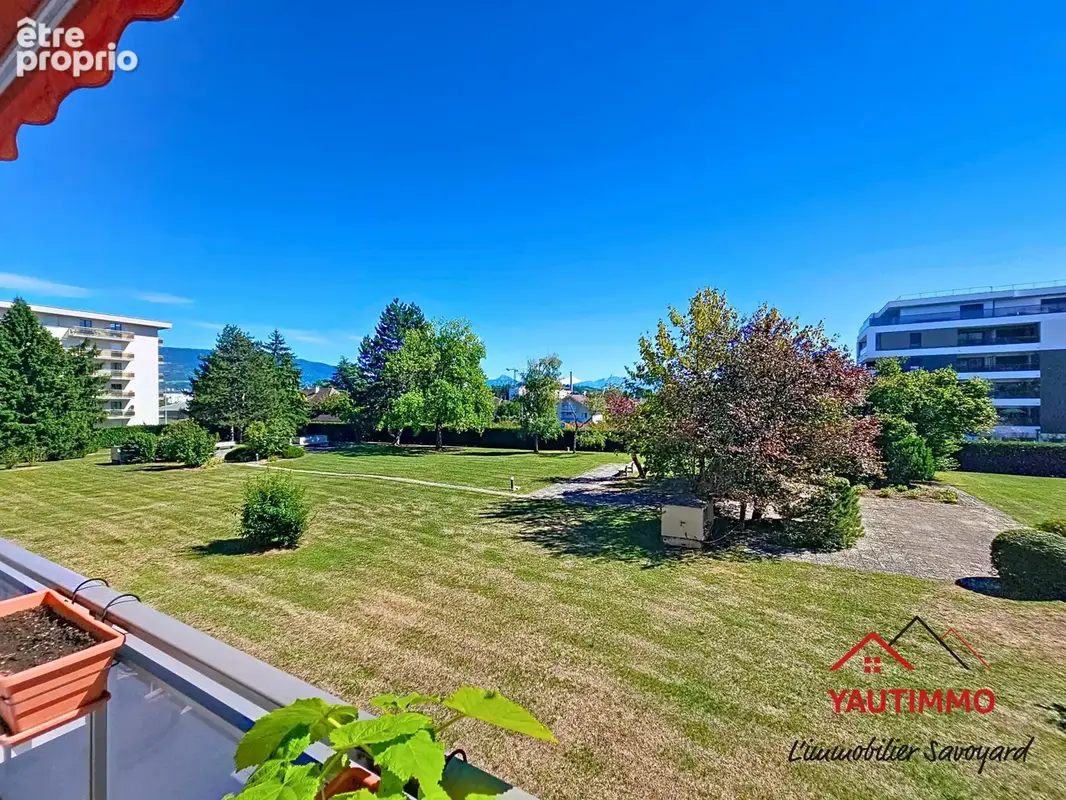 Appartement T5 avec terrasse, parc privé, suite parentale et vue Mont-Blanc   Ambilly, à la frontière suisse - photo 4