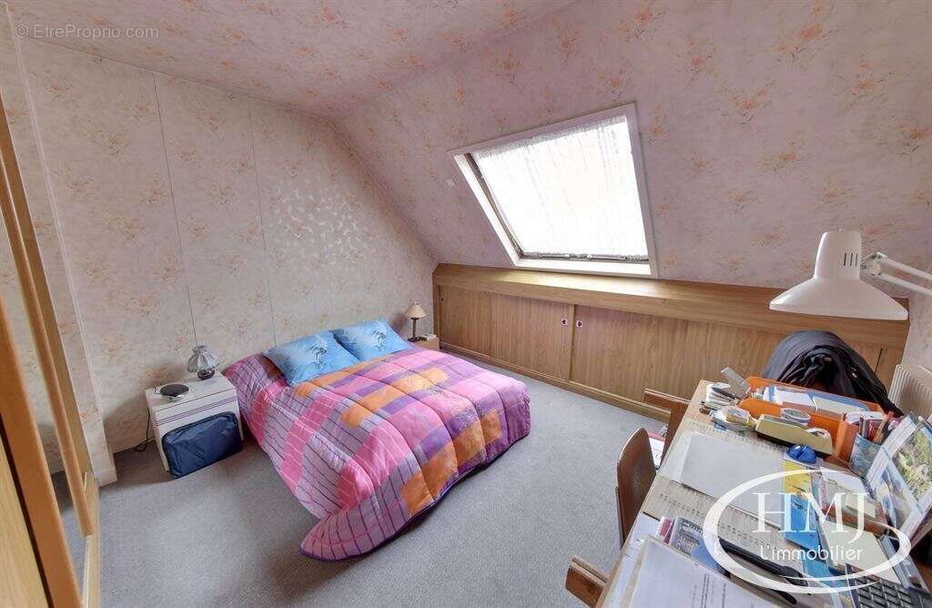 Maison à COURCOURONNES