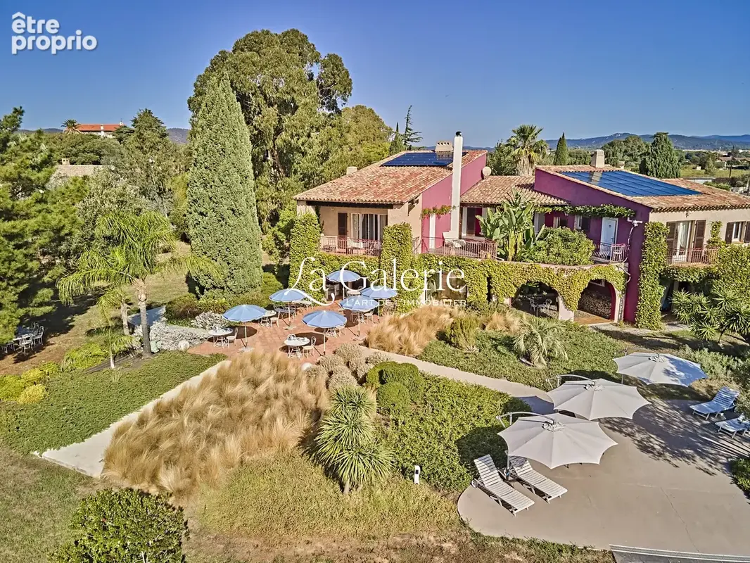Maison 13 pièces 430 m² à vendre à La Londe-Les-Maures (83250) - photo 4