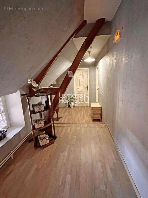 Immeuble pour investisseurs et pro 8 chbres + 3 apparts - photo 9