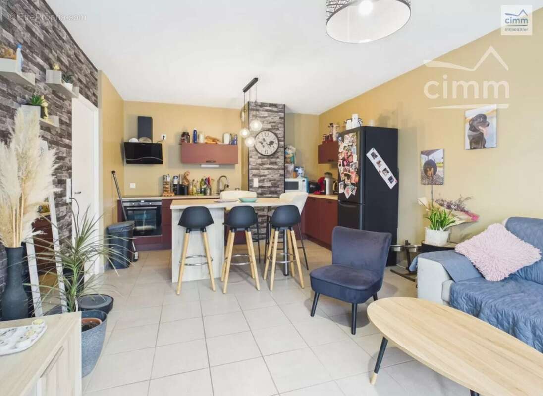 Appartement à LE RHEU