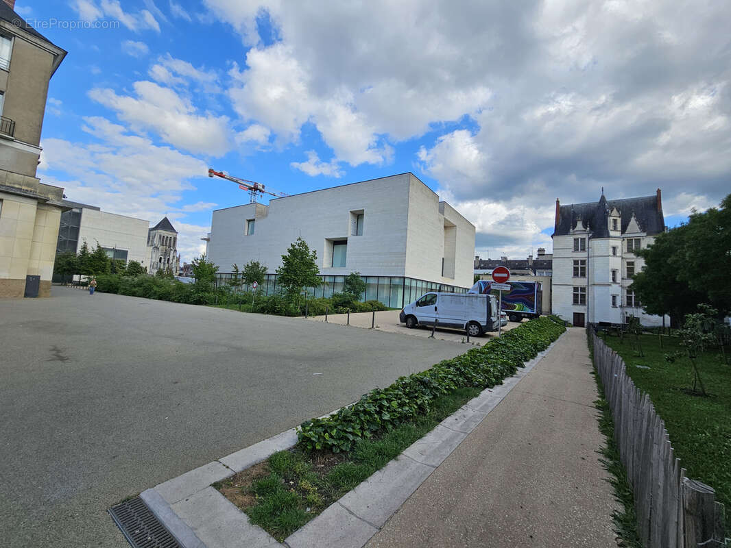Parking à TOURS
