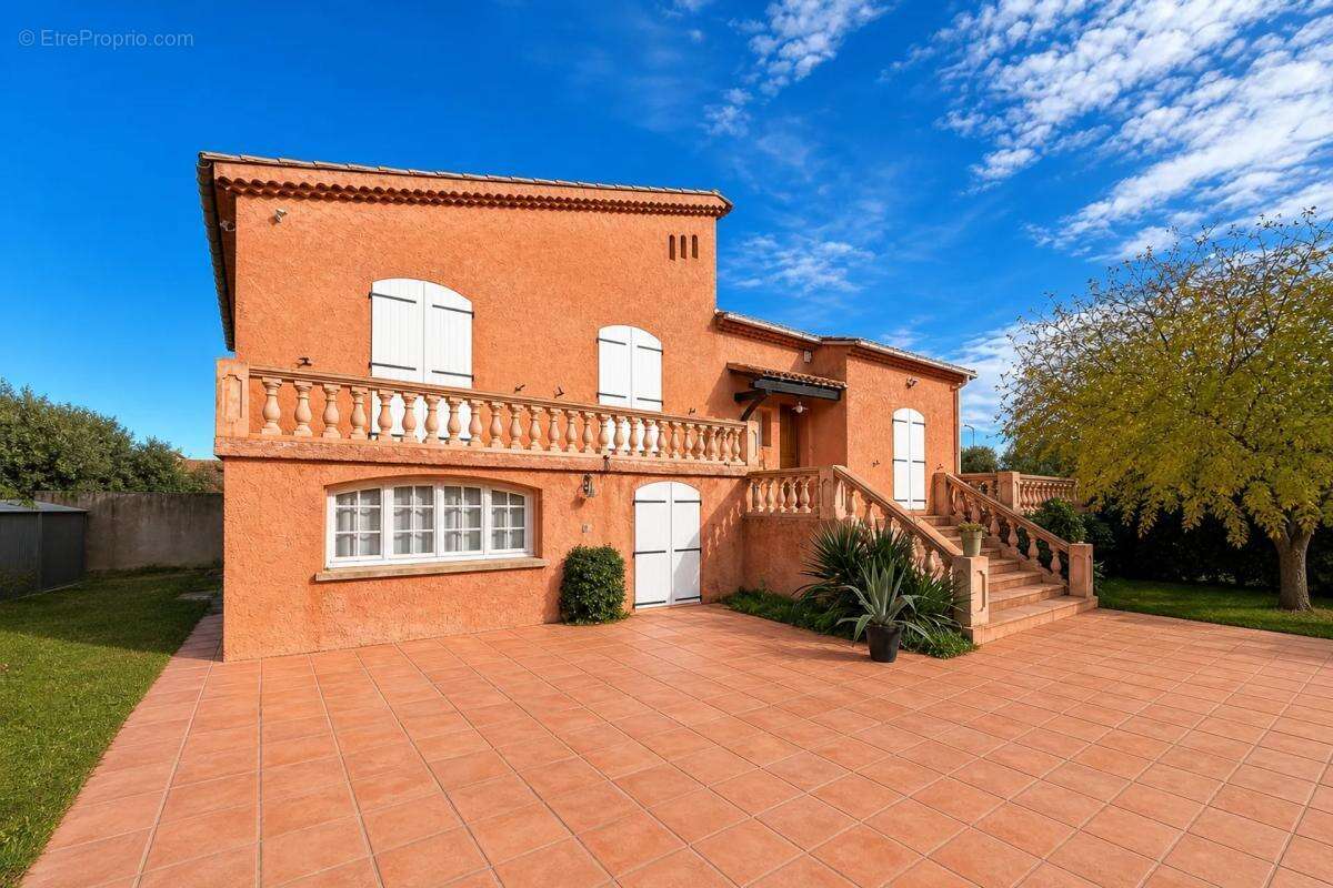 Maison à LAPALUD