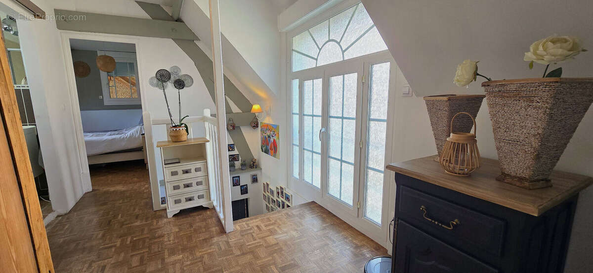 Maison à CHEVINCOURT