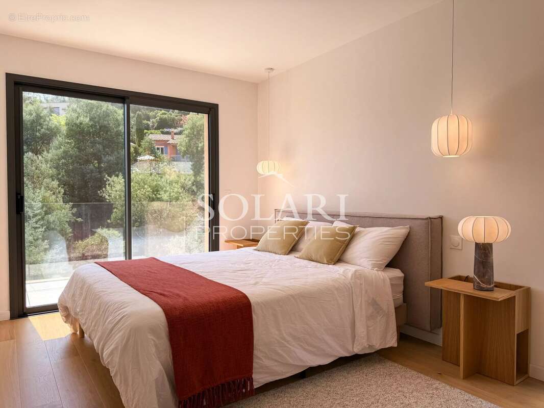 Villa d’architecte avec vue mer et piscine à Théoule-sur-Mer - photo 20