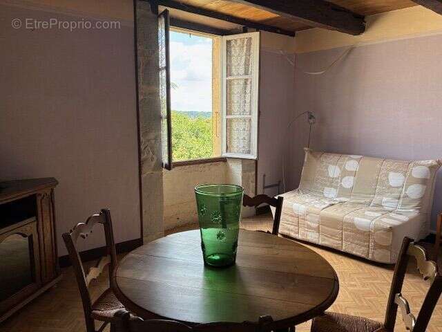 Maison à CASTELNAU-MONTRATIER