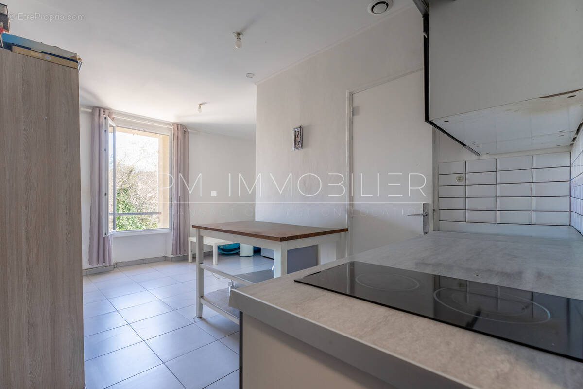 Appartement à MARSEILLE-15E