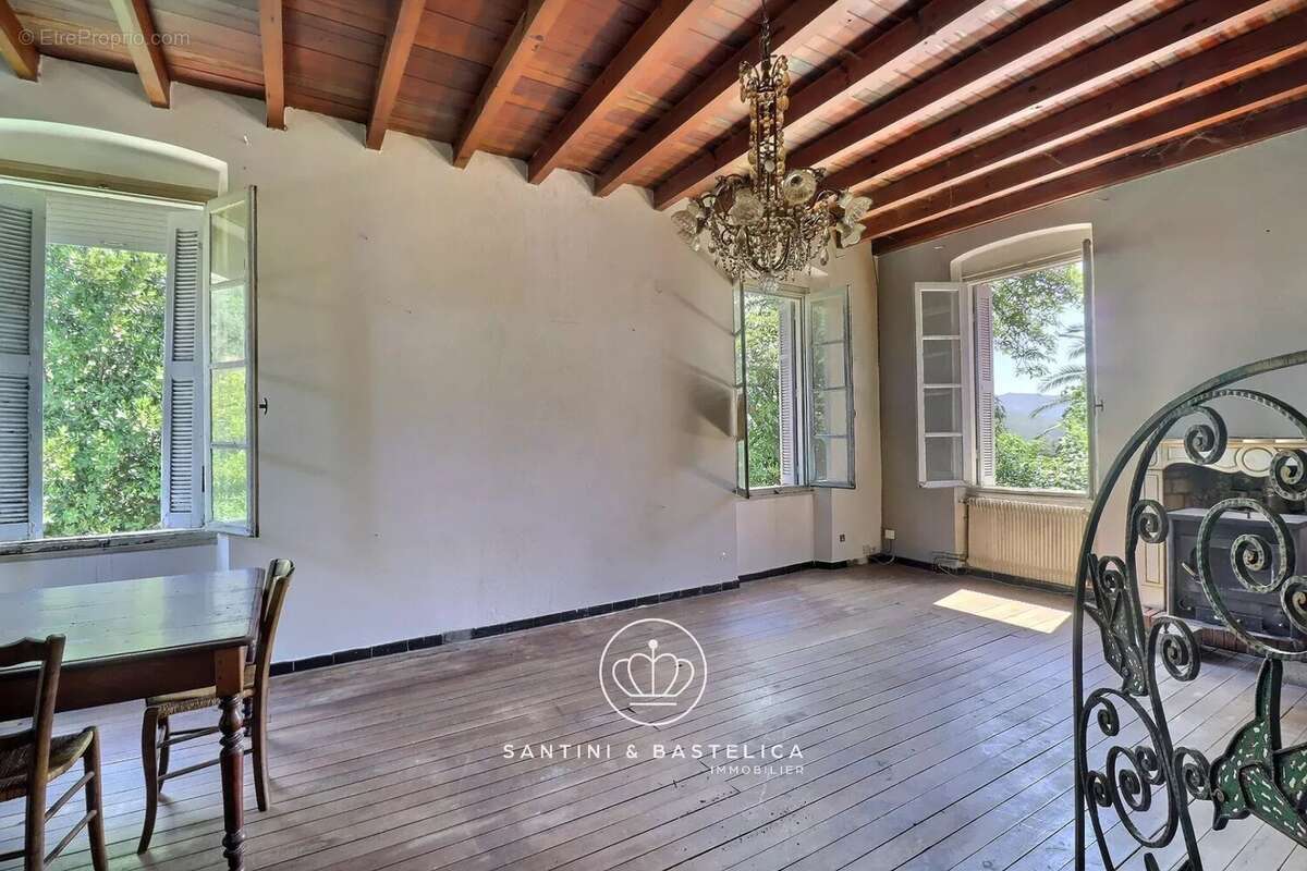 Maison à rénover 160 m² à Sari-d'Orcino - photo 3