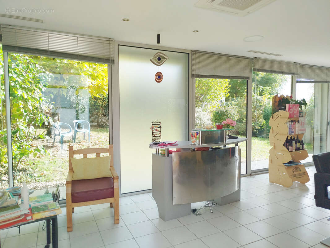 Commerce à PELLEGRUE