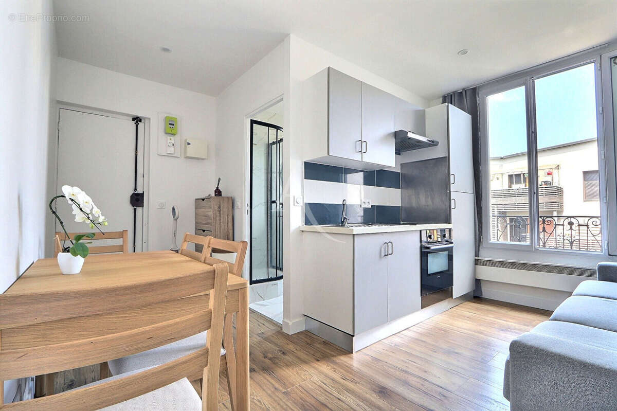 Appartement à AUBERVILLIERS