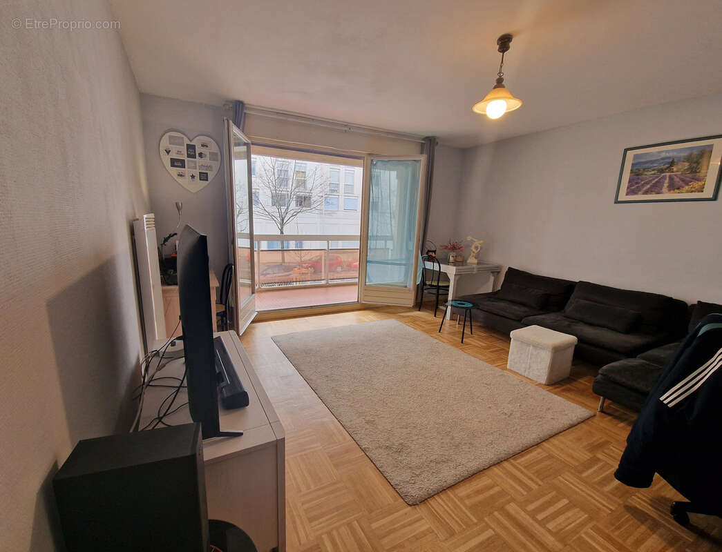 Appartement à LYON-8E