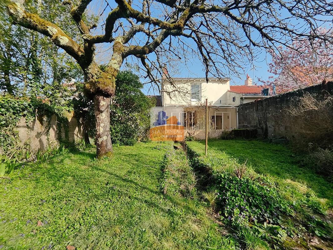 Maison à BOUGUENAIS