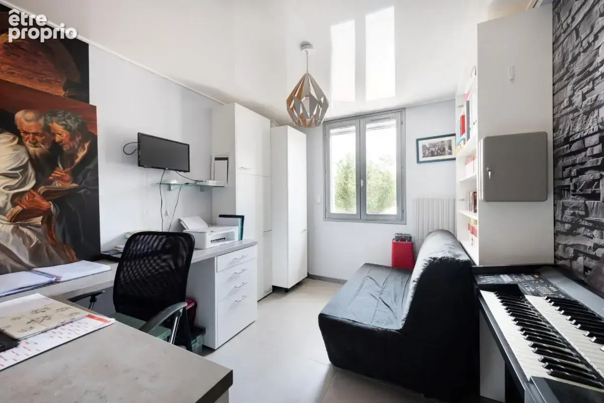 Très belle propriété Maison 8 pièces + 4/5 studios - photo 18