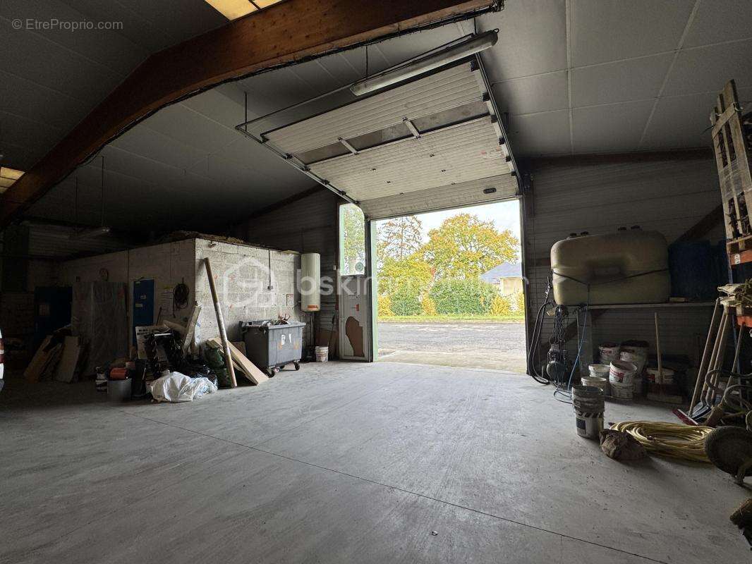 Commerce à SAINT-M'HERVE