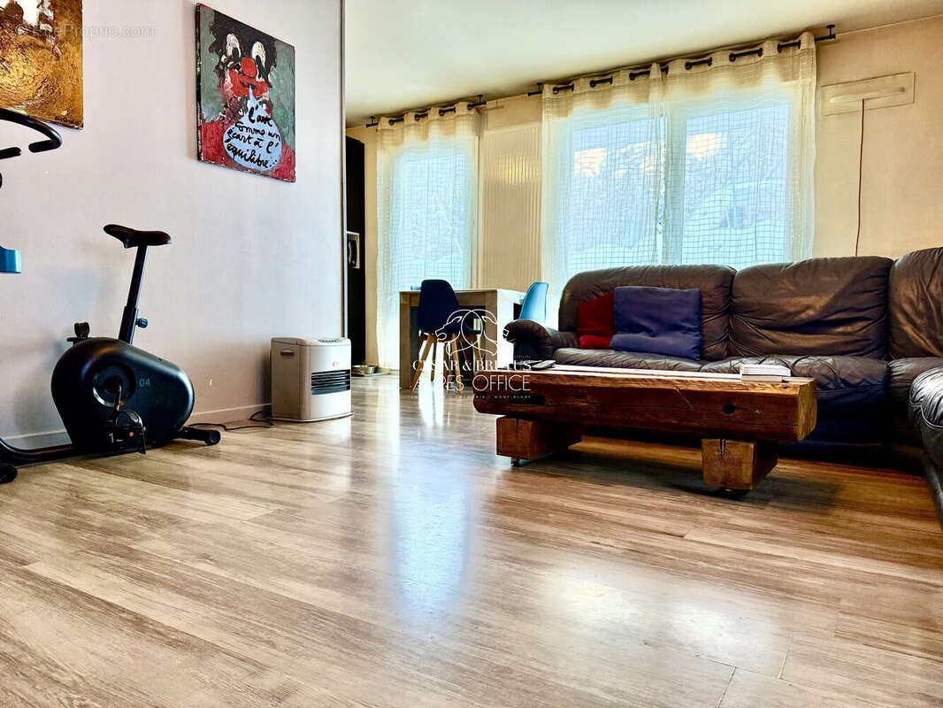 Appartement 68 m² à Les Houches  - photo 2