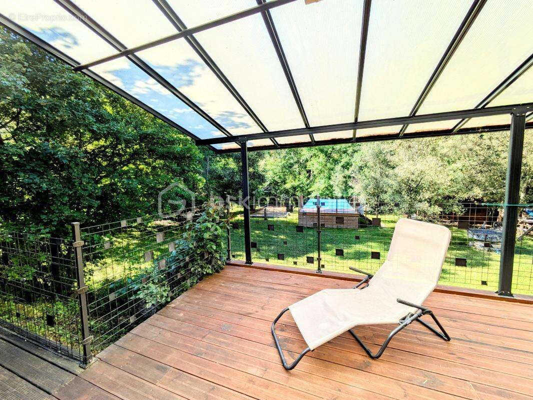 Maison à ENTRECASTEAUX