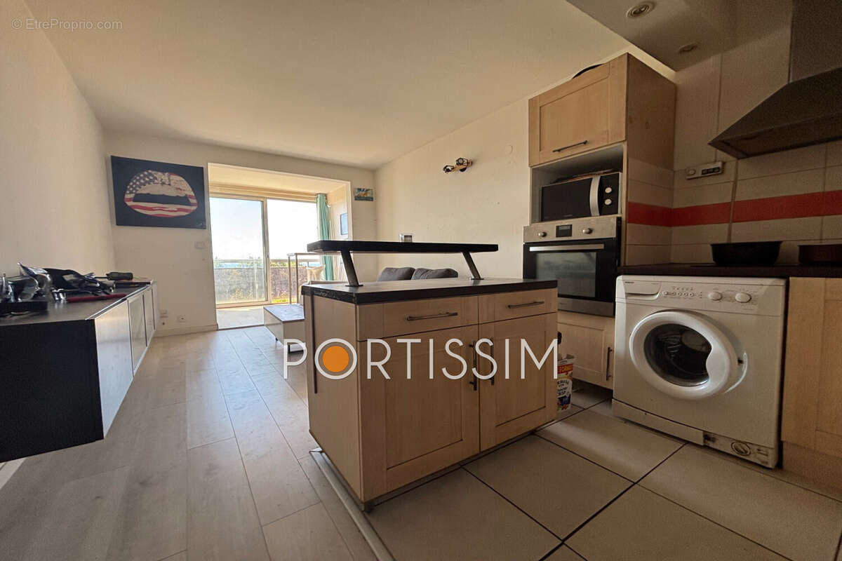 Appartement 30 m² à Saint-Laurent-Du-Var  - photo 3