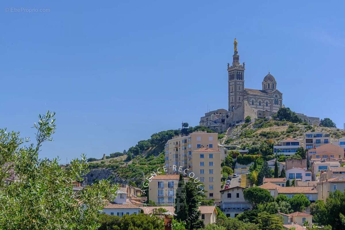 Appartement à MARSEILLE-7E
