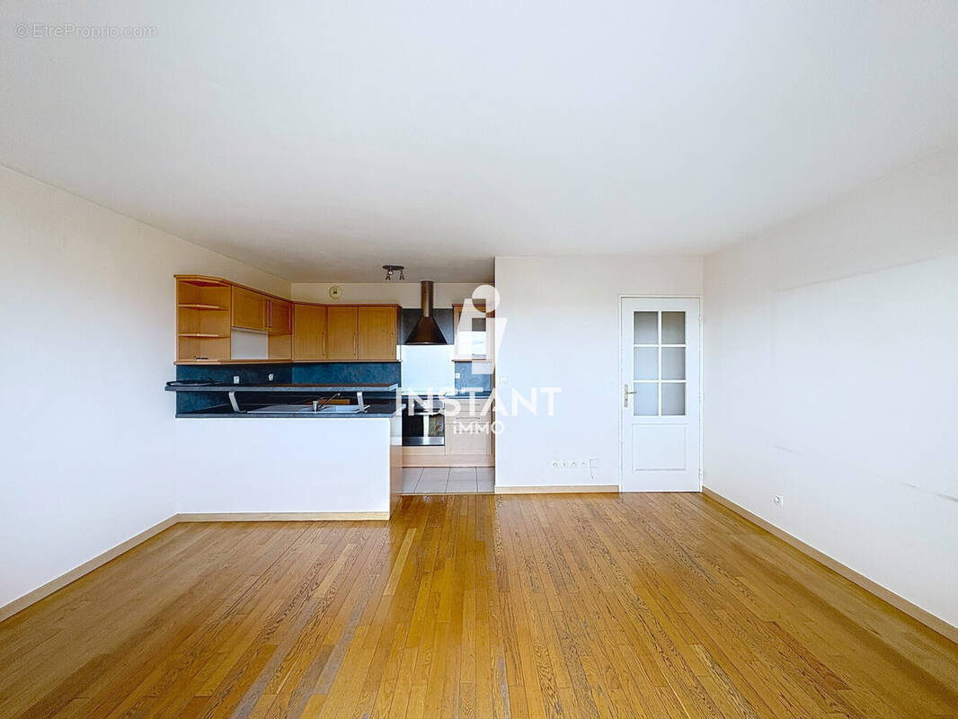 Appartement à LE BLANC-MESNIL