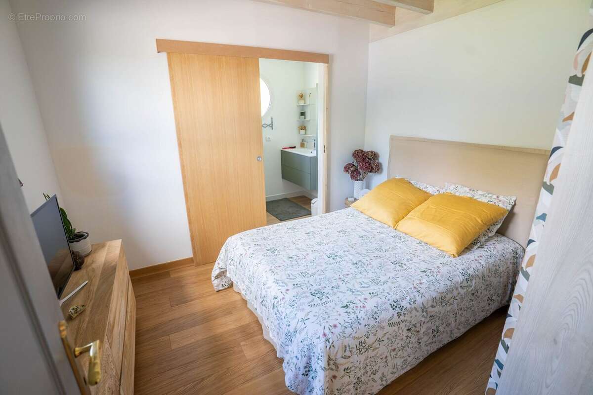 Maison à BRISSAC-QUINCE
