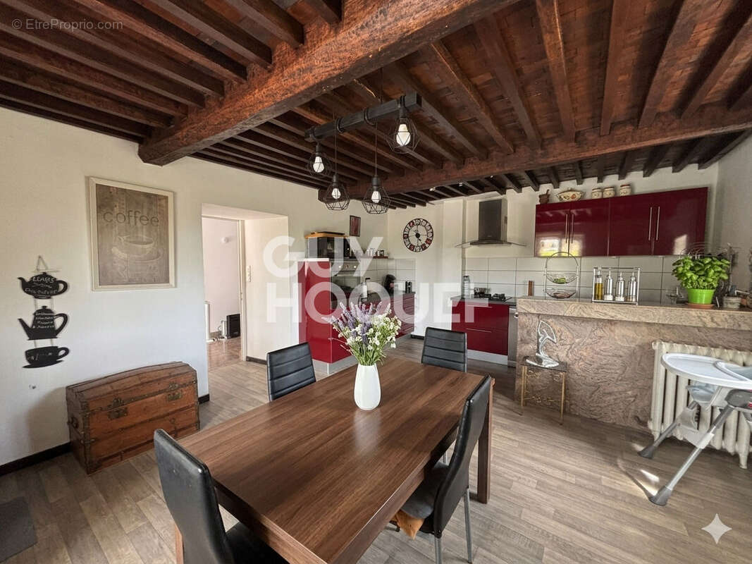 Maison à CHAMBEON