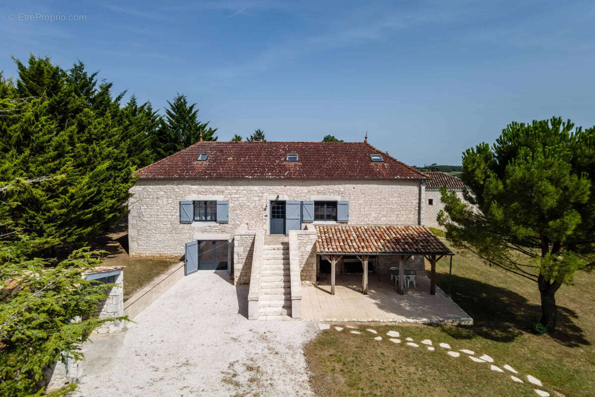 Country house with pool - photo 8