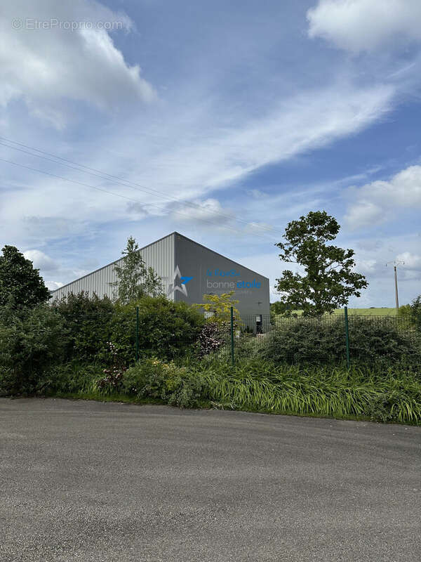 Commerce à COLOMBEY-LES-DEUX-EGLISES