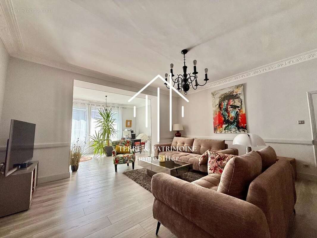 Maison à VALLON-PONT-D'ARC