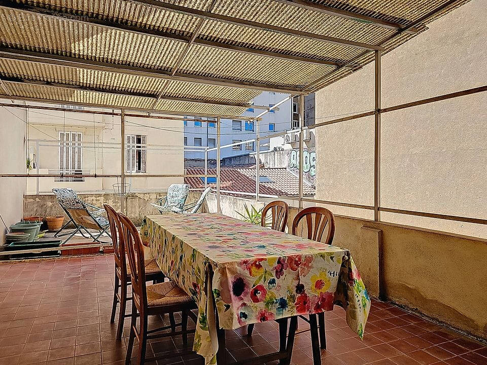 Maison à MARSEILLE-5E