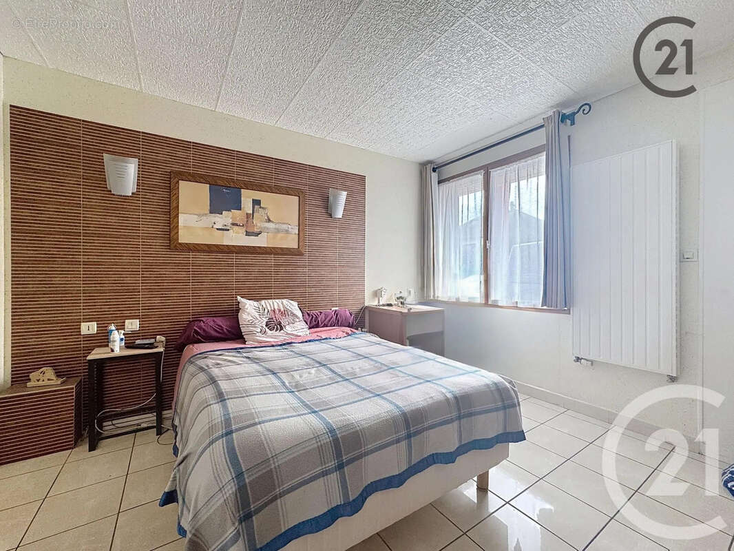 Appartement à SAINTE-SAVINE