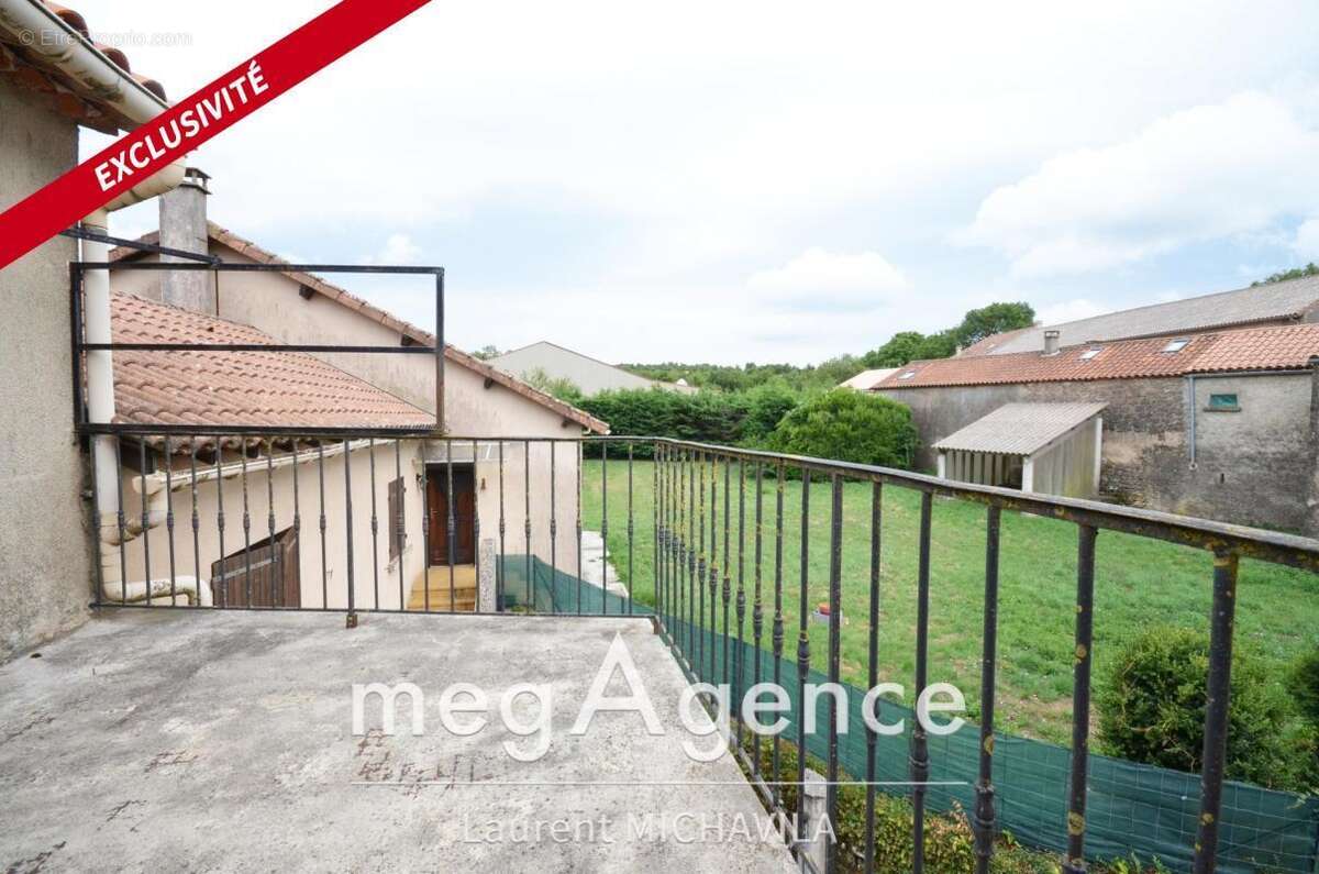 Maison de village 120m2 avec terrasse et garage  - photo 6