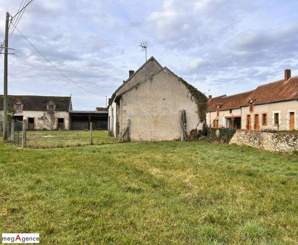 Longère à rénover - photo 2
