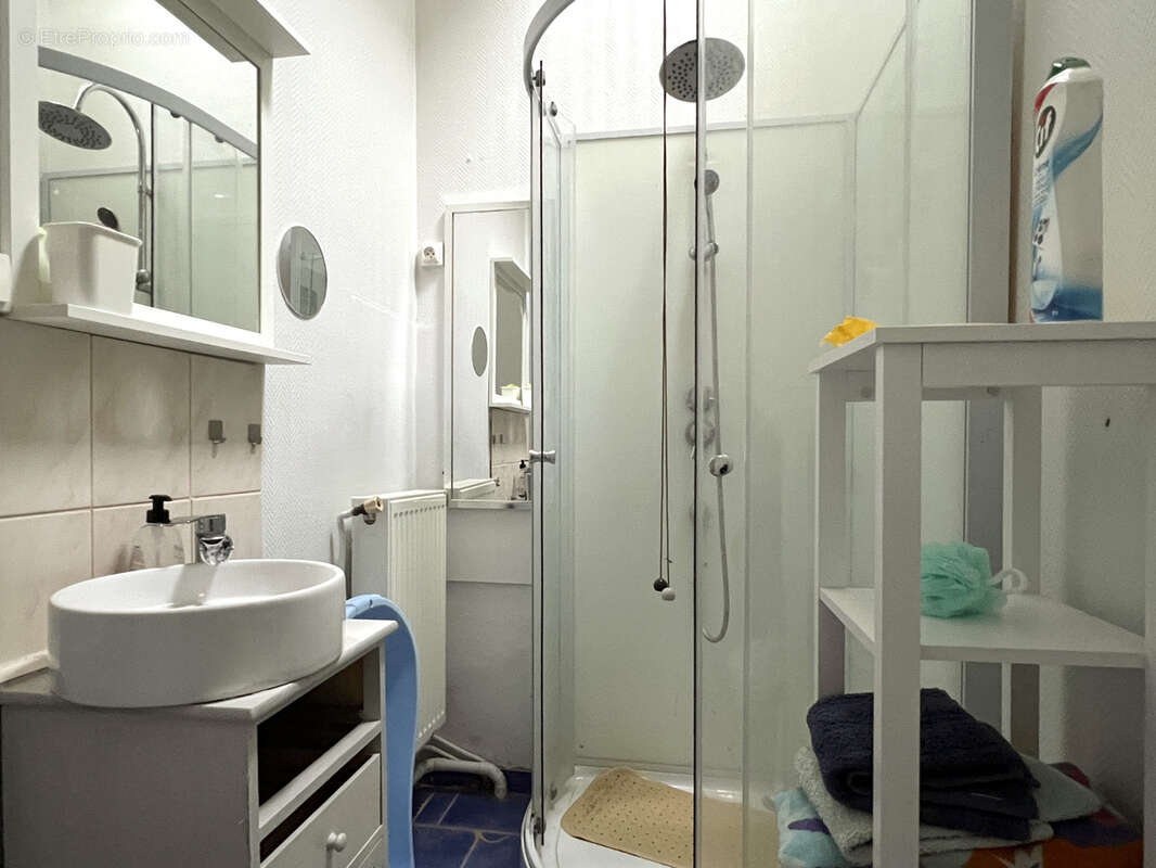 Maison à YZEURES-SUR-CREUSE