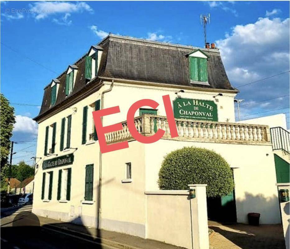 Commerce à AUVERS-SUR-OISE