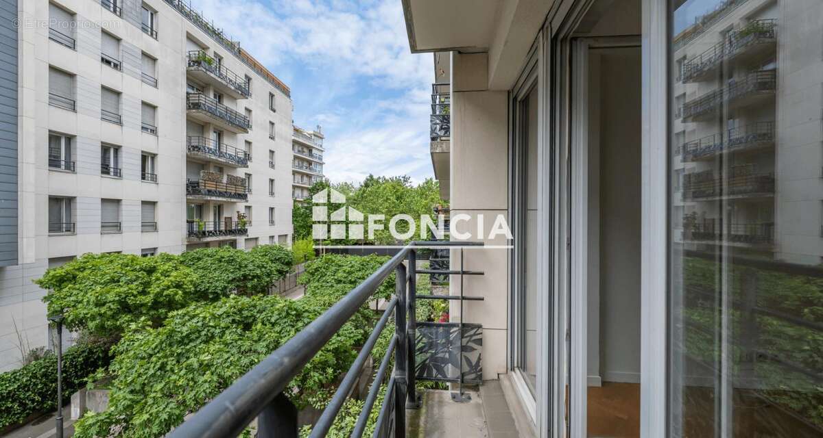 Appartement à PARIS-19E