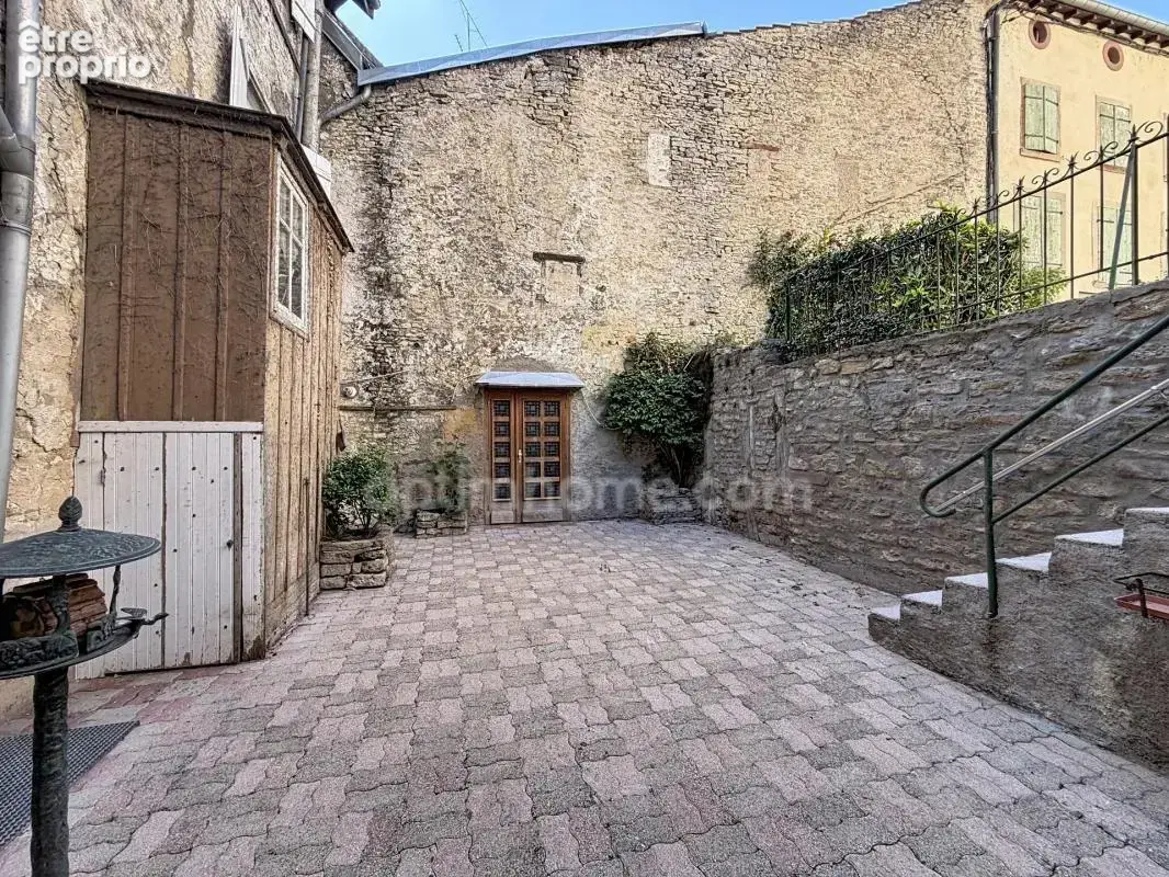 Grande maison familiale pleine de charme et de potentiel - photo 4