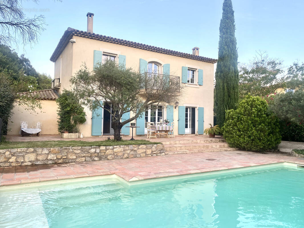 Maison à PLAN-DE-LA-TOUR
