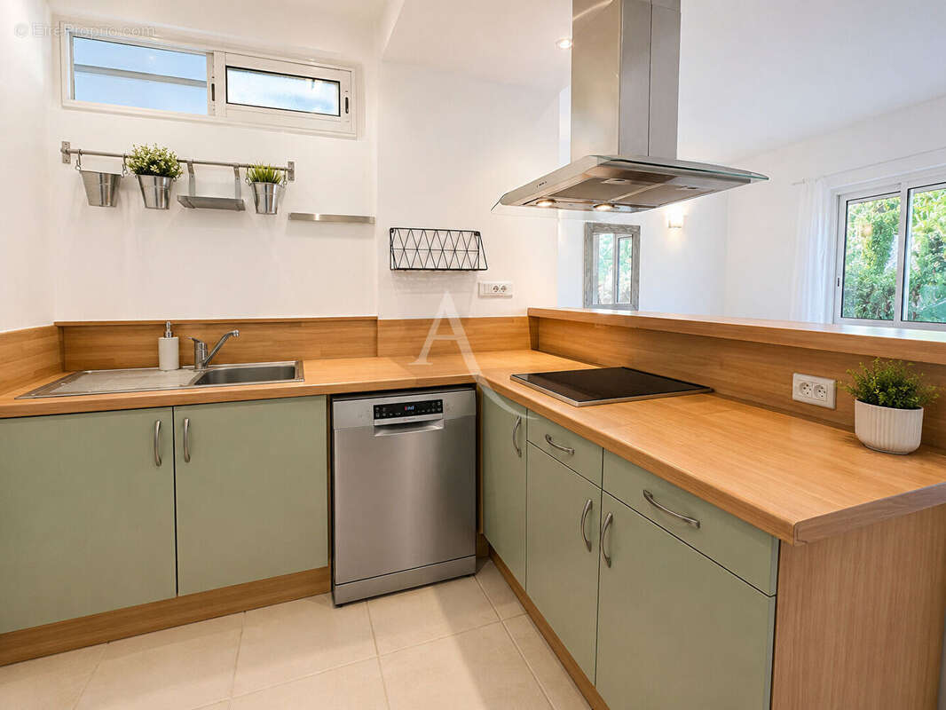 Appartement à CARQUEIRANNE