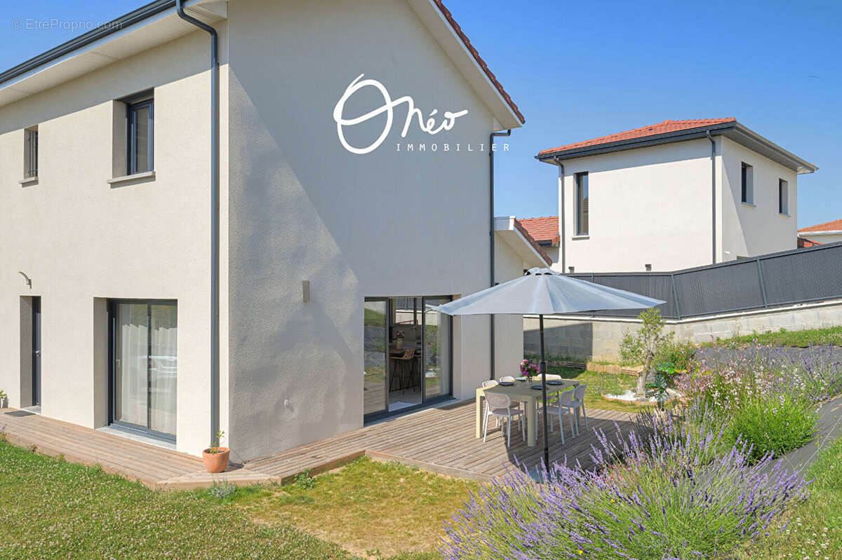 Maison à DIEMOZ